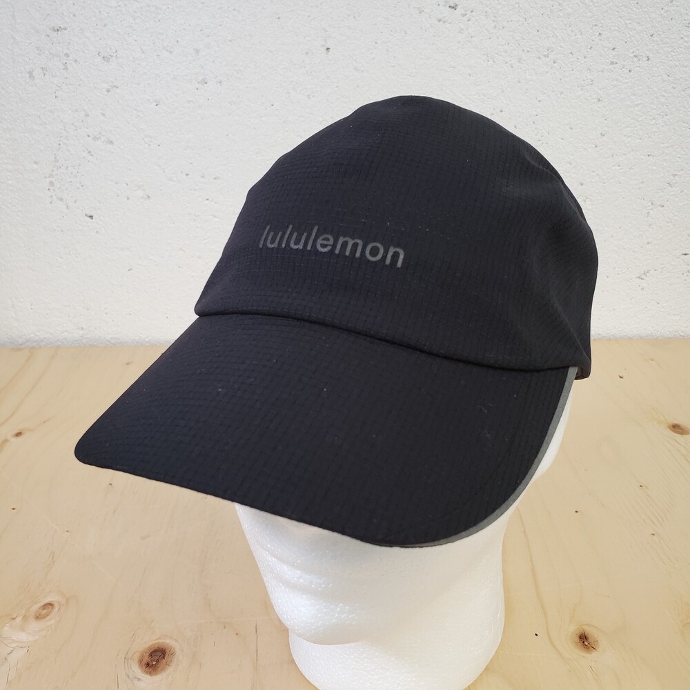 Lululemon Fast and Free Run Strapback Hat Unisex Sz S/M Black WovenAir Mesh